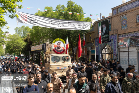 مراسم تشییع پیکر مطهر بسیجی شهید محمد شیرمحمدیان، صبح پنجشنبه ۲۷ فروردین ، با حضور مردم شهیدپرور منطقه هجده تهران برگزار شد