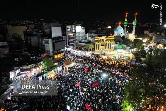 آئین بزرگداشت حضرت صالح بن موسی الکاظم (ع) و جشن دهه کرامت، شامگاه پنجشنبه ، با حضور خادمین و تعدادی از چهره‌های فرهنگی، هنری و مسئولین، همزمان با اجتماع بزرگ مردم پایتخت در میدان تجریش تهران برگزار شد.