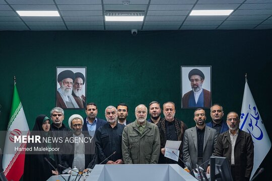 جلسه مجازی صحن مجلس شورای اسلامی به ریاست محمدباقر قالیباف و مشارکت برخط ۱۸۷ نماینده و ۱۴ نماینده به صورت حضوری برگزار شد. در این جلسه اعضای هیئت رئیسه جدید مجلس سوگند یاد کردند.
