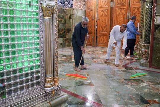 حرم مطهر امیرالمومنین علیه‌السلام در ایام عید سعید غدیر خم و دهه ولایت توسط خادمان آستان مقدس علوی شست و شو شد.