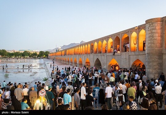بازگشایی آب زاینده رود
