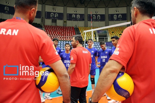 تمرین تیم ملی والیبال پسران زیر ۱۸ سال